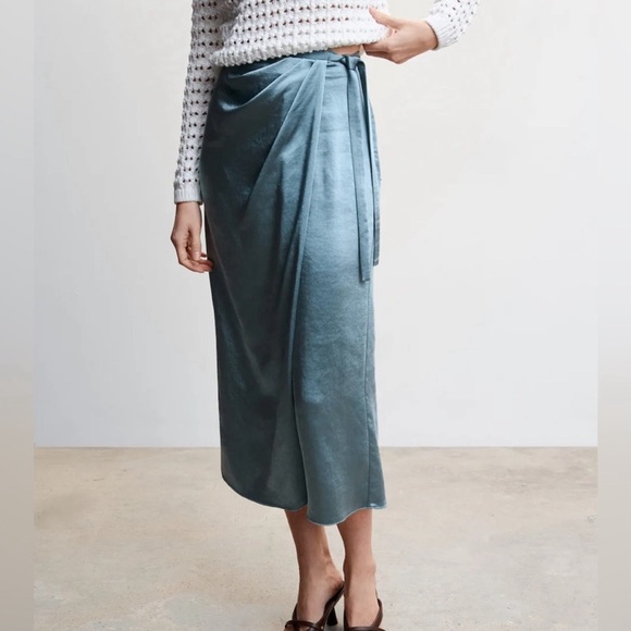 Mango flowy wrap skirt - Picture 1 of 3